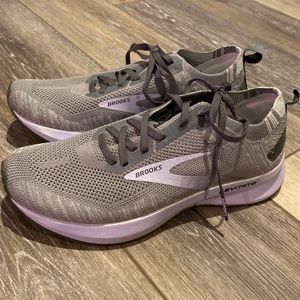 Brooks Levitate 4 running shoes